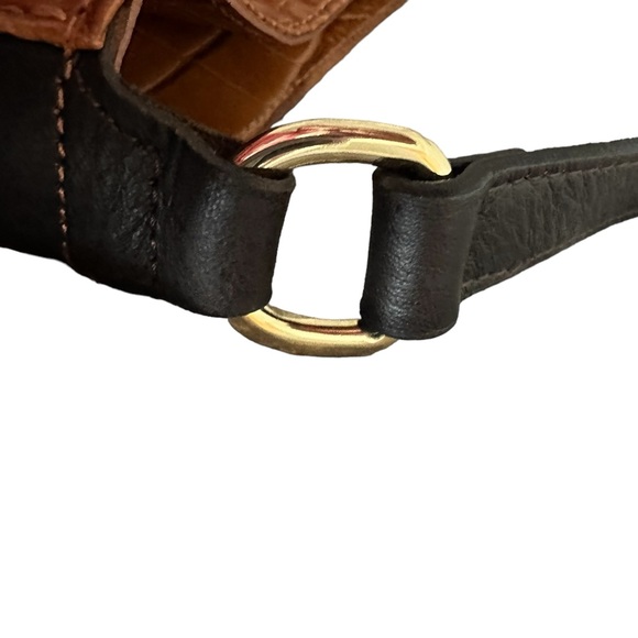 Valentina Croc and Pebbled Pattern Shoulder Bag - Like New condition! - Picture 4 of 7